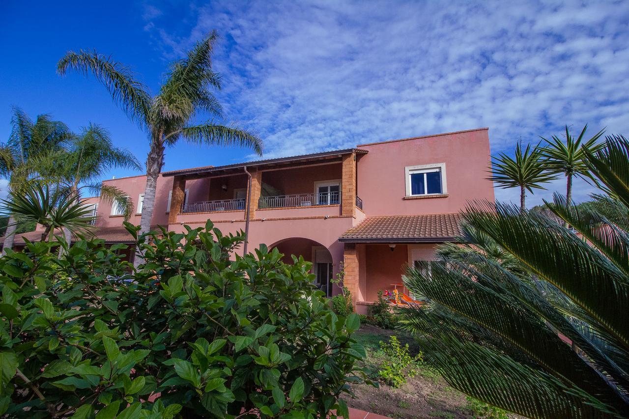 Residence Del Mare Casesicule Santa Maria Del Focallo Εξωτερικό φωτογραφία